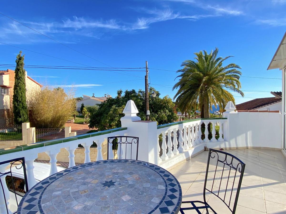 Villa Sandra Al Fresco Apartment เนร์คา ภายนอก รูปภาพ