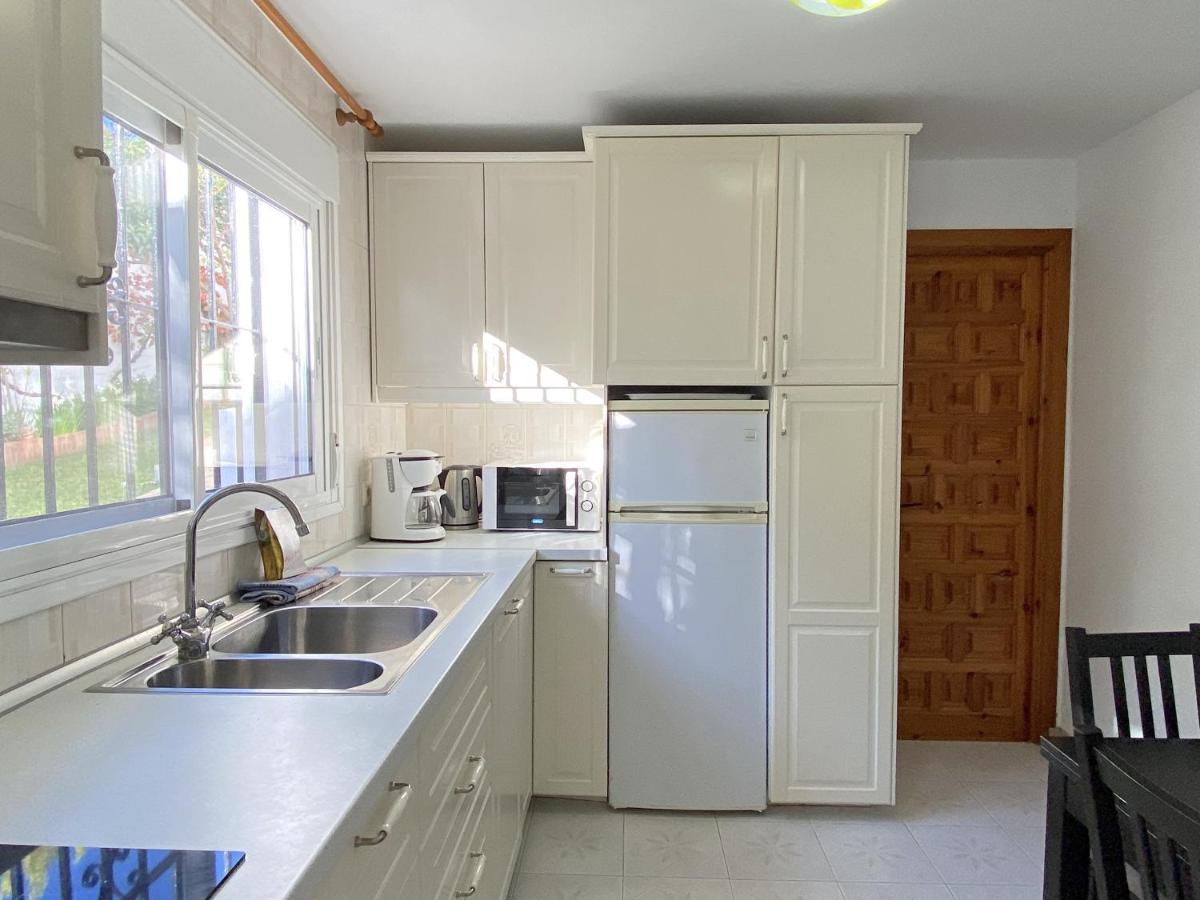 Villa Sandra Al Fresco Apartment เนร์คา ภายนอก รูปภาพ