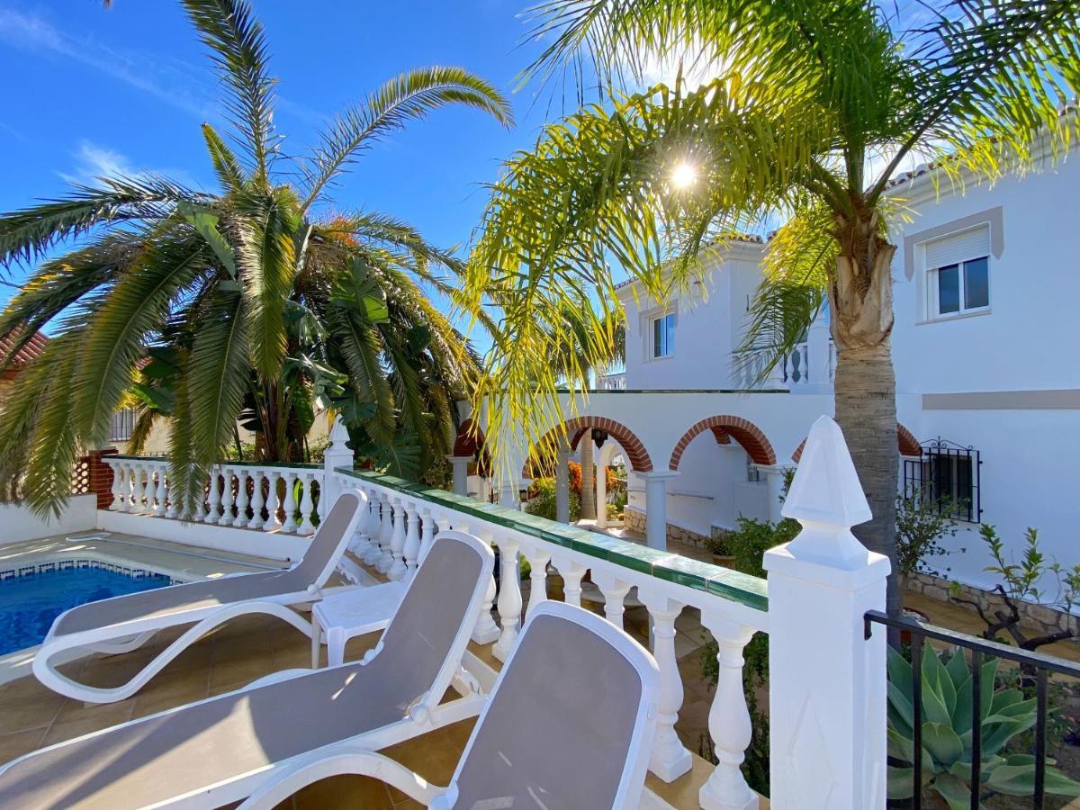 Villa Sandra Al Fresco Apartment เนร์คา ภายนอก รูปภาพ