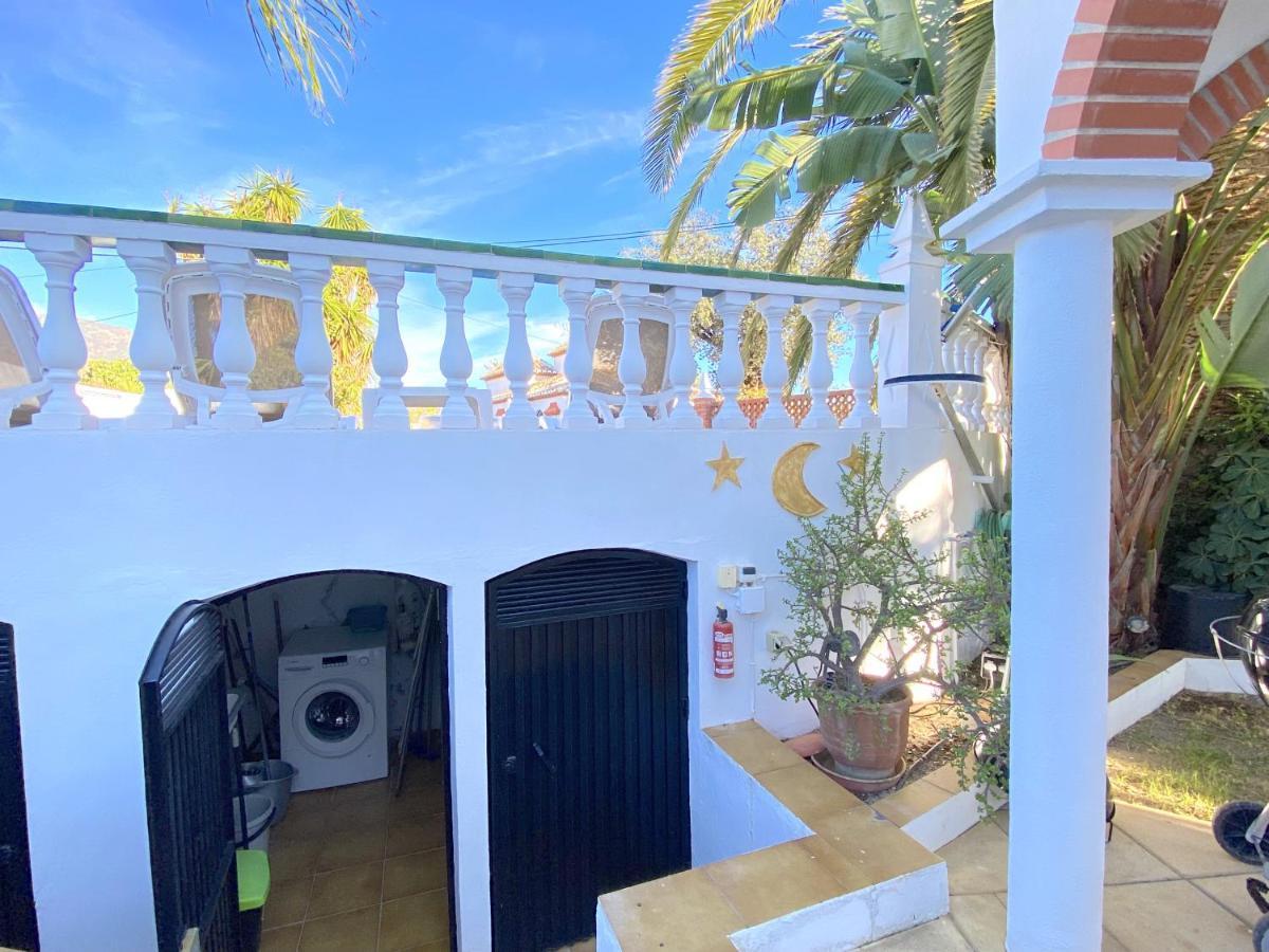Villa Sandra Al Fresco Apartment เนร์คา ภายนอก รูปภาพ