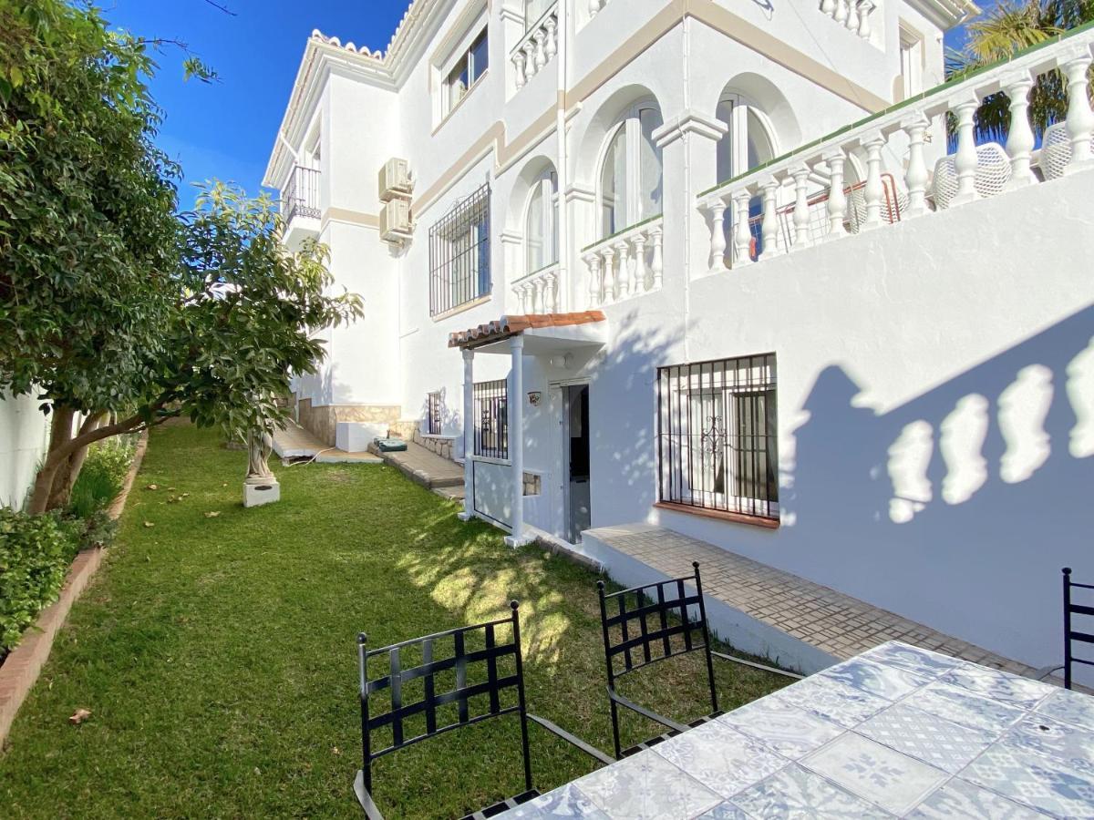 Villa Sandra Al Fresco Apartment เนร์คา ภายนอก รูปภาพ