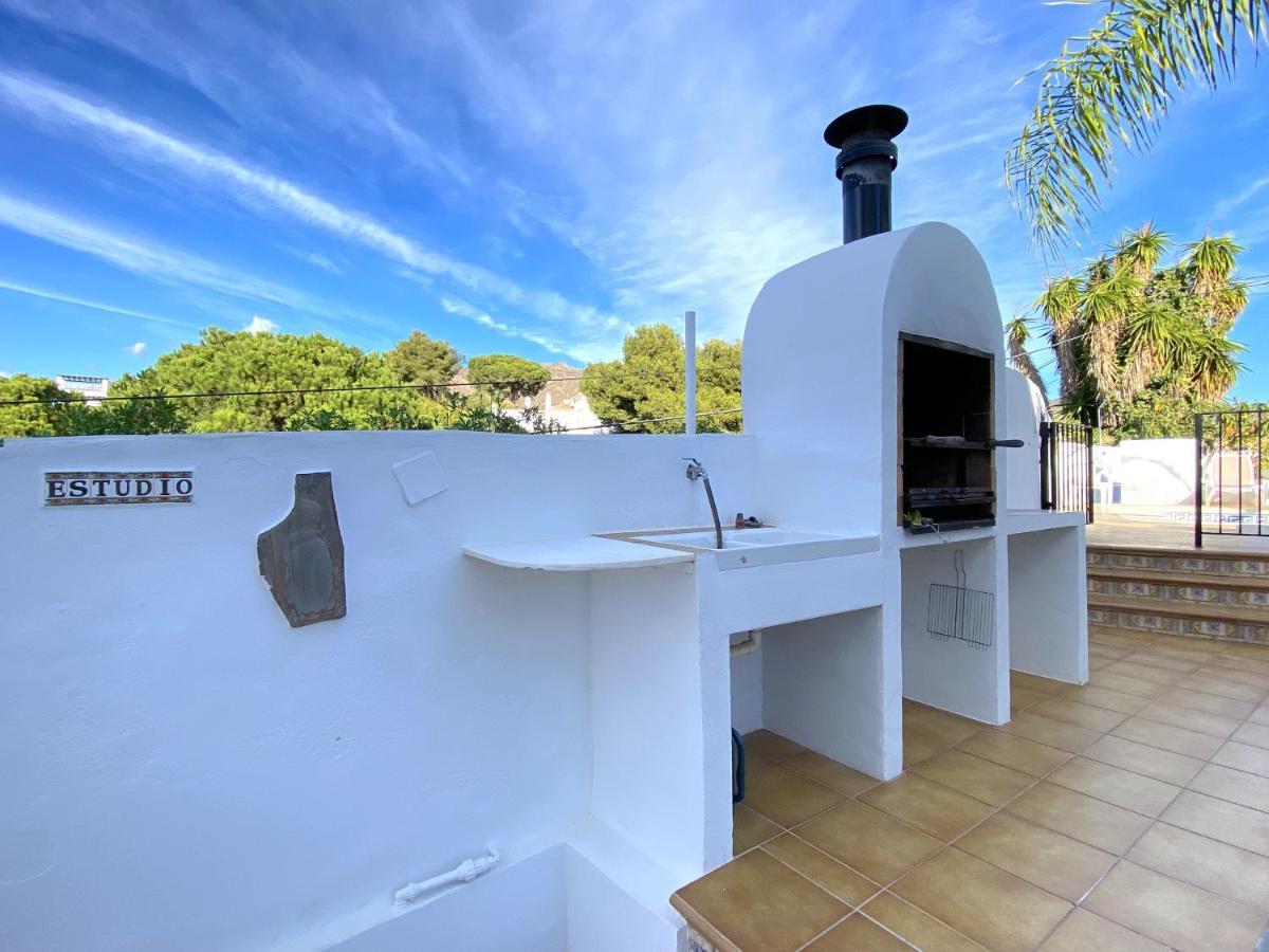 Villa Sandra Al Fresco Apartment เนร์คา ภายนอก รูปภาพ
