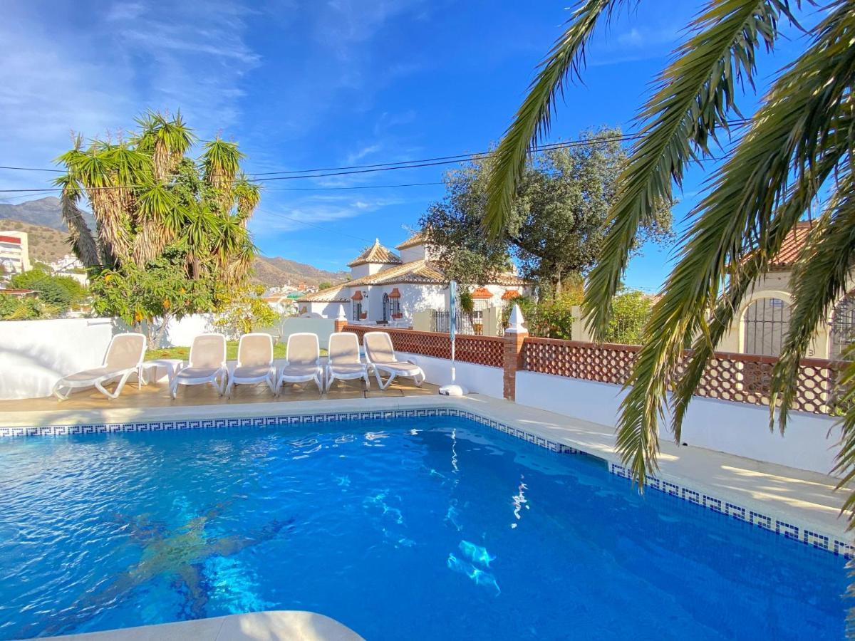 Villa Sandra Al Fresco Apartment เนร์คา ภายนอก รูปภาพ