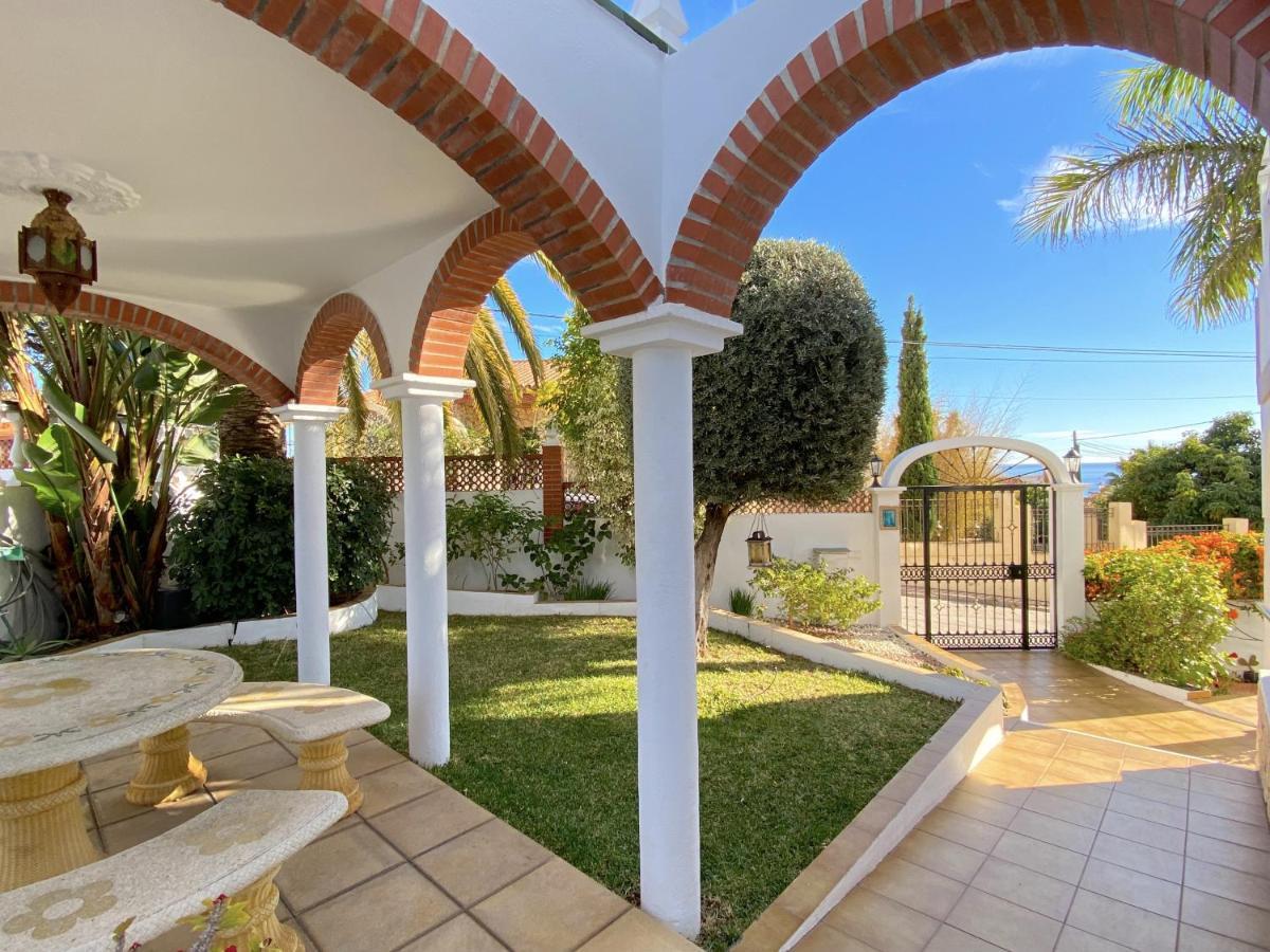 Villa Sandra Al Fresco Apartment เนร์คา ภายนอก รูปภาพ